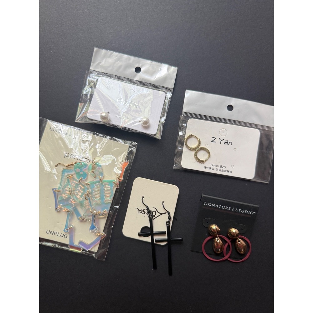NWOT Mixed Earring Lot 5 Pairs Skeleton Cross Pearl Hoops Gold Black Bundle‎